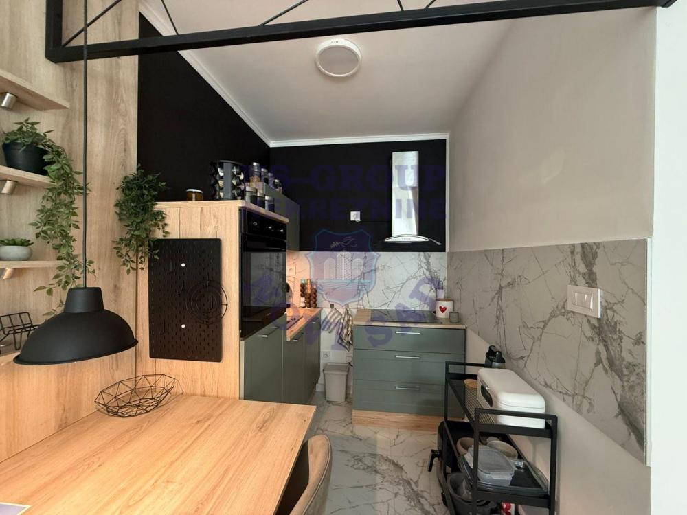 Slika 3 - Kompletno namešten jednoiposoban stan na Avijaciji! 